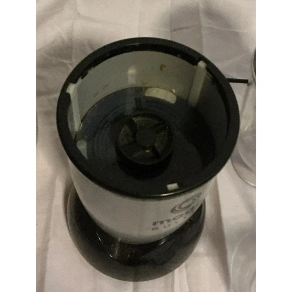 The Magic Bullet 9 Piece‎ Set Personal Blender & Mixer MBR-1101 Silver